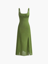 Ärmelloses Kleid mit Schlitz und quadratischem Ausschnitt